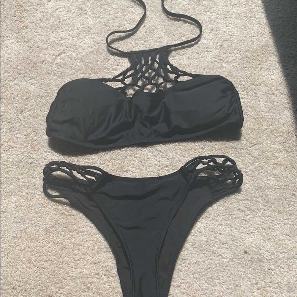 Black Cheeky Bikini